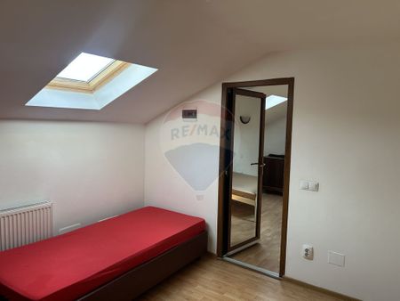 Casă de închiriat în centrul vechi - Fotografie 2