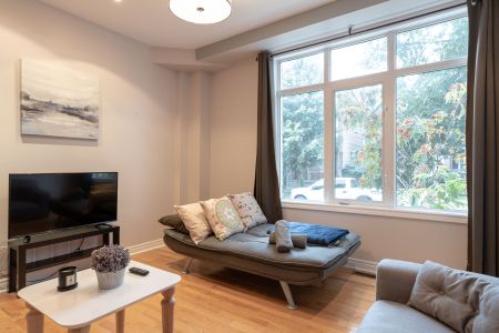 For Lease - 179 Hanson Street Unit# Main, Toronto, Ontario - Photo 2