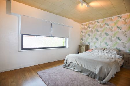 Leuke rijwoning met zij-ingang naar grote tuin - Photo 2