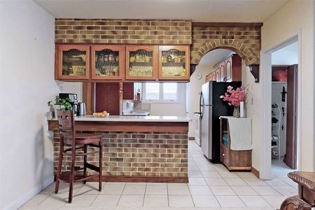 For Lease - 6 Kitson Drive, Toronto, Ontario - Photo 2