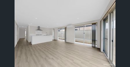 SPACIOUS & BRAND NEW - Photo 3