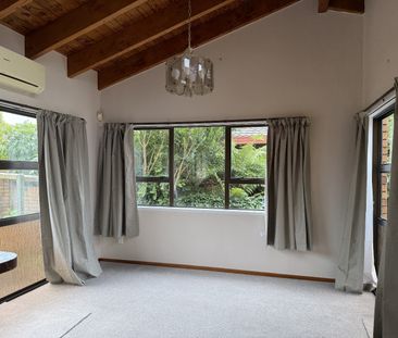 10 Westpark Drive, West Harbour, Auckland - Photo 2