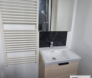 Location appartement rénové 3 pièces 48 m² à Rocquencourt (78150) S... - Photo 2