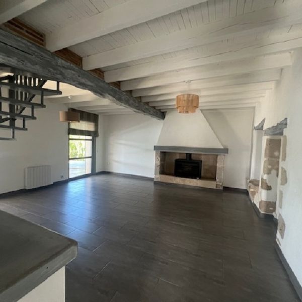 Location maison 5 pièces, 137.00m², Aiguillon - Photo 1