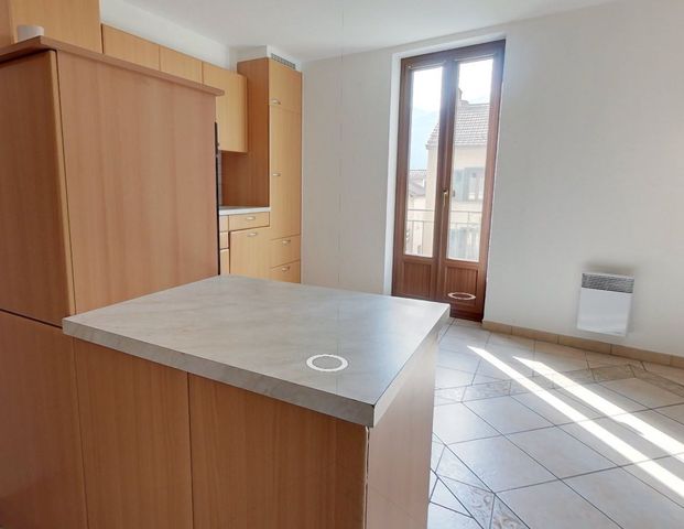 À Louer Appartement 5,5 pièces au coeur de Vétroz - Foto 1