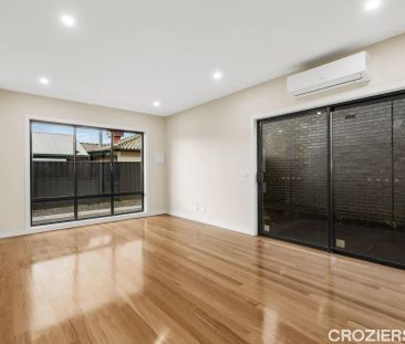 “Ideal Location” - Photo 2