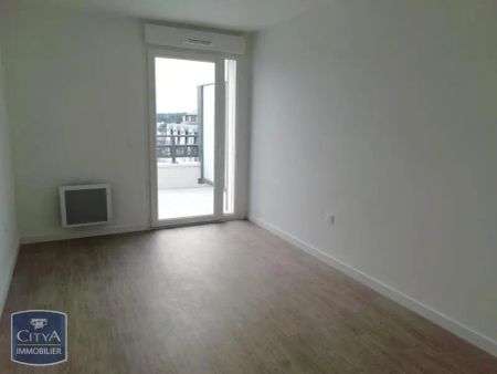 Appartement à louer 4 pièces 84.65m² - Photo 3
