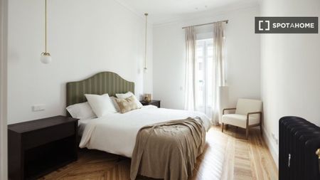 3 room luxury Apartment for rent in Madrid, Spain - Photo 4