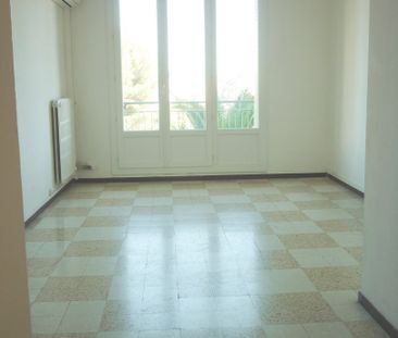 T3, Nîmes Capouchiné, 53m², 565€ H.C - Photo 3