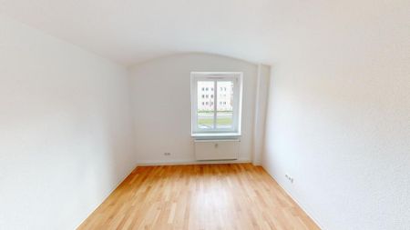 Helle 2-Raum-Wohnung mit Balkon in zentraler Lage - Foto 3