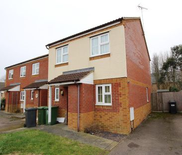 3 bedroom semi-detached house to rent - Photo 1