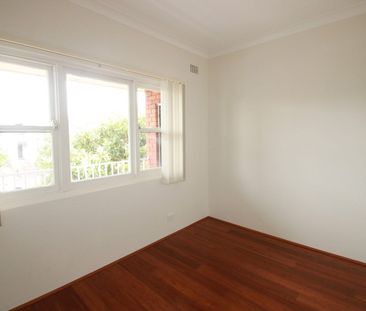 Top-Floor Duplex with Space, Privacy & Prime Inner West Location - Photo 6