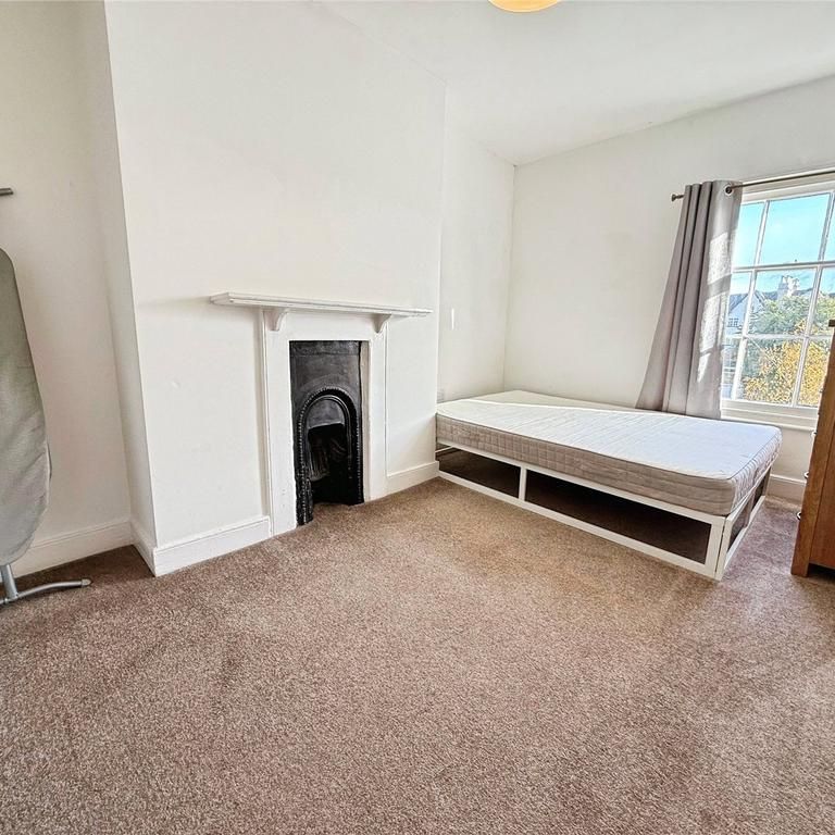 3 bedroom maisonette to rent - Photo 1