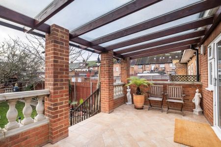 1 bedroom semi-detached house to rent - Photo 5