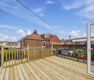 2 bedroom maisonette to rent - Photo 6