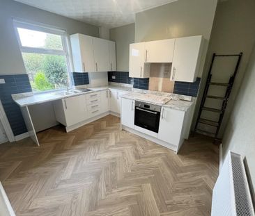 2 bedroom terraced house to rent - Photo 2
