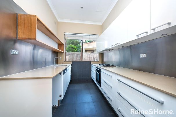 1/70 Petersham road, Marrickville, NSW 2204 - Photo 1