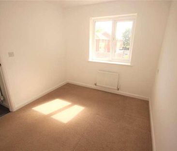 Quintus Place, North Hykeham, Lincoln, Lincolnshire, LN6 - Photo 1
