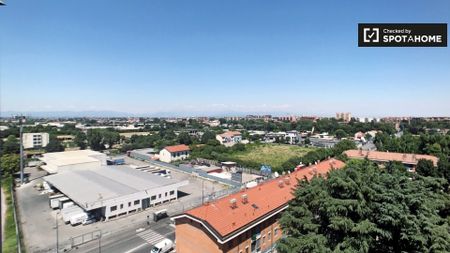 milan, Lombardy 20161 - Photo 2