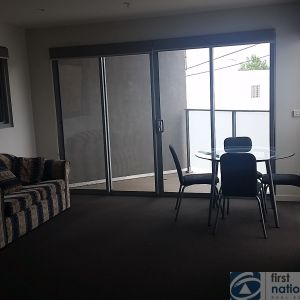 "Perfect Position" - Photo 2