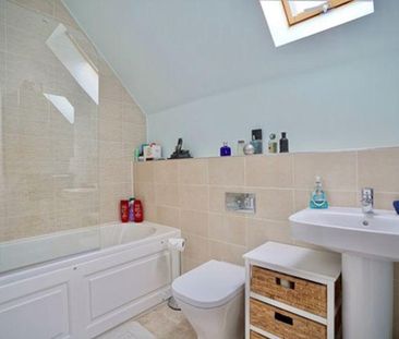 2 bedroom coach house to rent - Photo 5