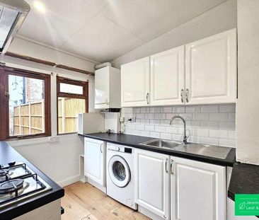 Lewis Gardens, London, N2 - Photo 5