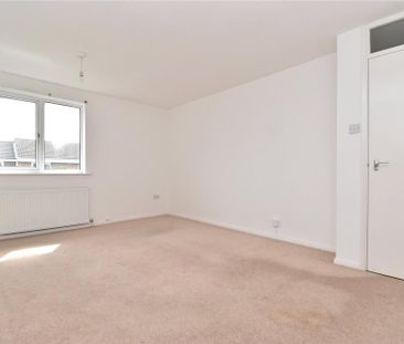 4 bedroom detached house to rent - Photo 3