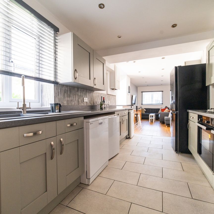 Richards Street, Cathays - Photo 1