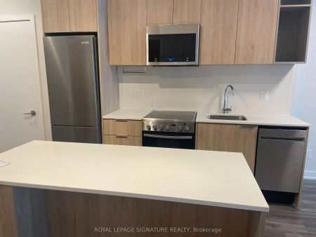 25 Nicholas Avenue #323 - Photo 2