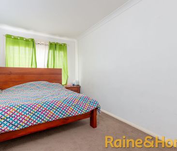 Spacious Family Home - Photo 5