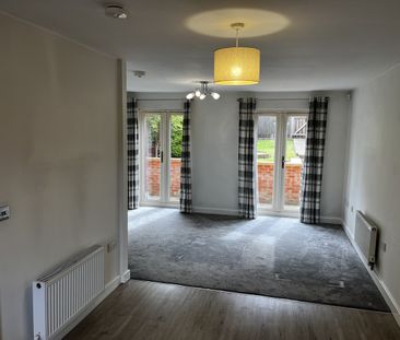 3 Bed Terraced House, Goffee Way, LS27 - Photo 2