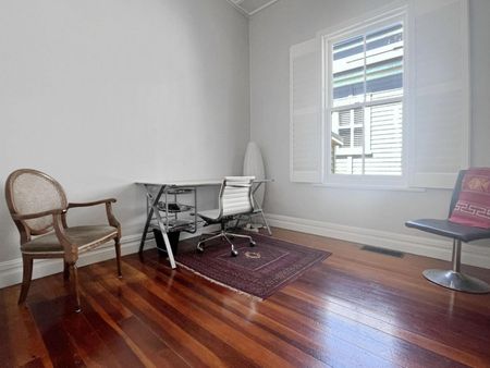 Sunny & Spacious Character Home - Photo 5