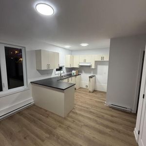 2 Chambre - 21 Rue Duquesne - Photo 3