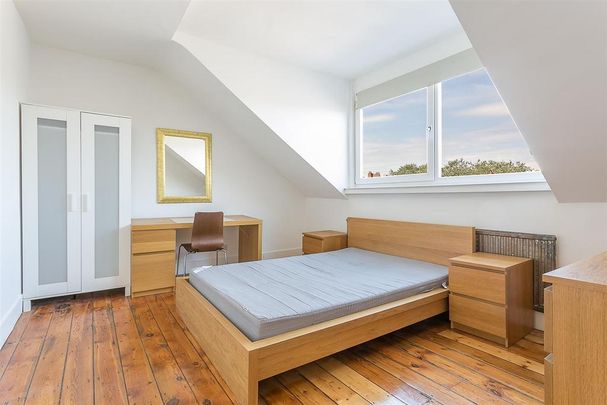 3 bedroom flat to rent - Photo 1