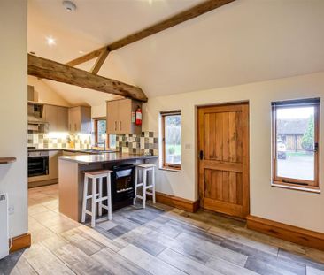 1 bedroom barn conversion to rent - Photo 6