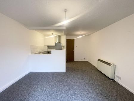 1 bedroom flat to rent - Photo 3