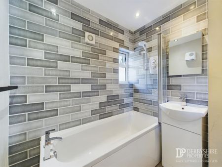 2 Bedroom Terraced House - Photo 5