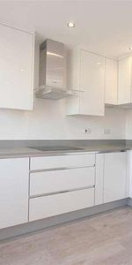 St Lukes Road, Old Windsor, SL4 - Photo 4