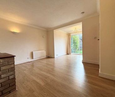 Whitehall Gardens, Duxford, Cambridge, CB22 - Photo 5