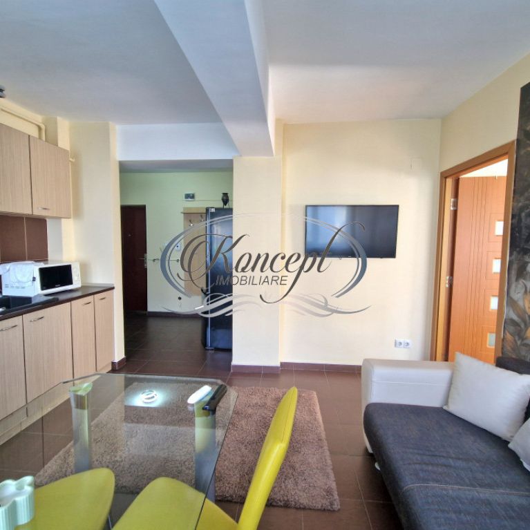 Apartament cu 3 camere aproape de The Office - Photo 1