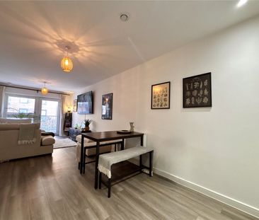 Station Road, Hook, Hampshire, RG27 - Photo 4