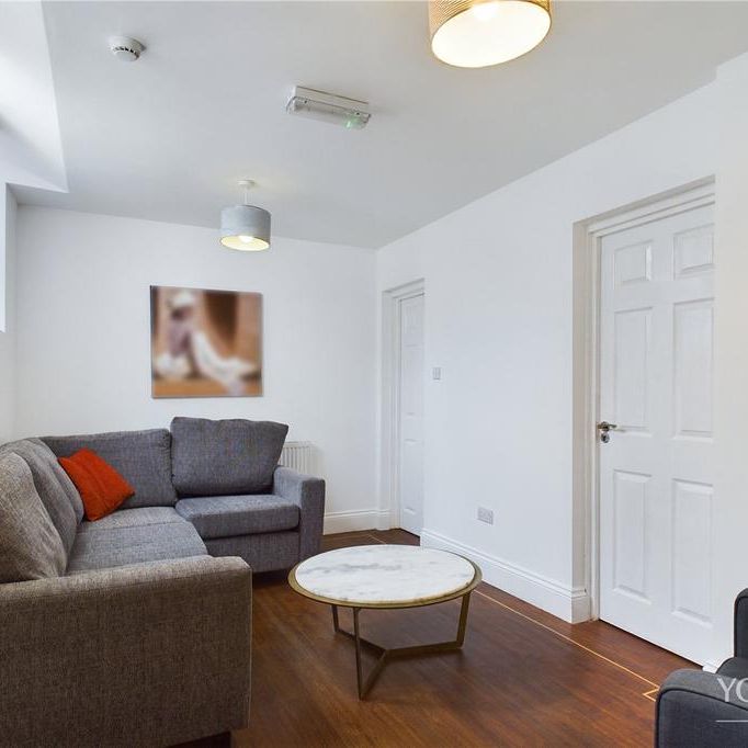 1 bedroom in a house share to rent - Photo 1