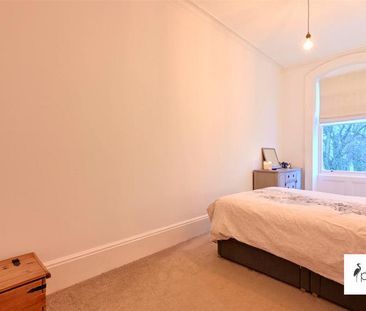 3 bedroom flat to rent - Photo 2