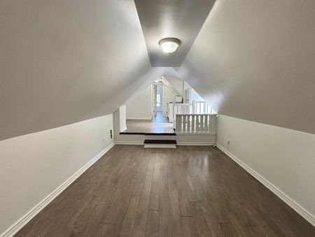 $1,349 / 1 br / 1 ba / 482 King Willaim st unit 3 - Photo 4