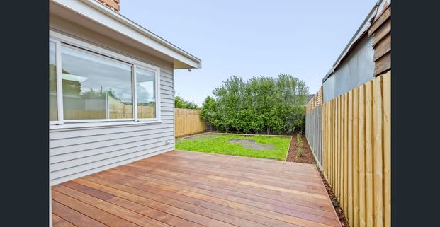 PREMIUM THORNBURY LIVING AWAITS - Photo 1