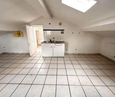 T2 SATHONAY CAMP - Sathonay Camp, 51 avenue Paul Delorme, ... - Photo 3