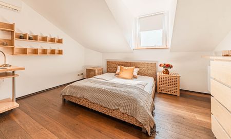 City-Residence: Hochwertig möblierte Wohnung mit Balkon nahe Holzhausenpark - Photo 4