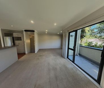 Paekakariki - 3 Bedrooms - Photo 5