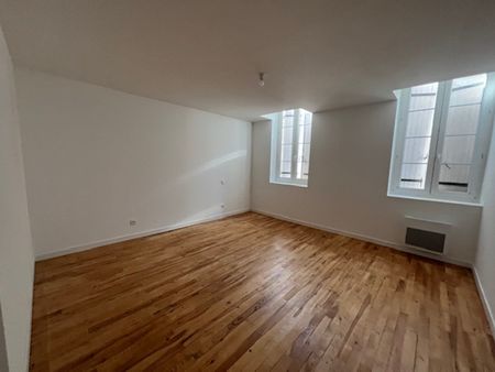 Location appartement 3 pièces, 85.00m², Clairac - Photo 3