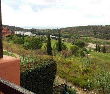 2 Bedroom Apartment For Rent in Casares Playa, Málaga - Photo 5